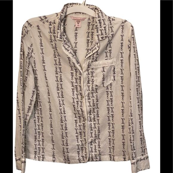 Victoria’s Secret Long Sleeve Night pajama Top with Words M - Picture 1 of 3